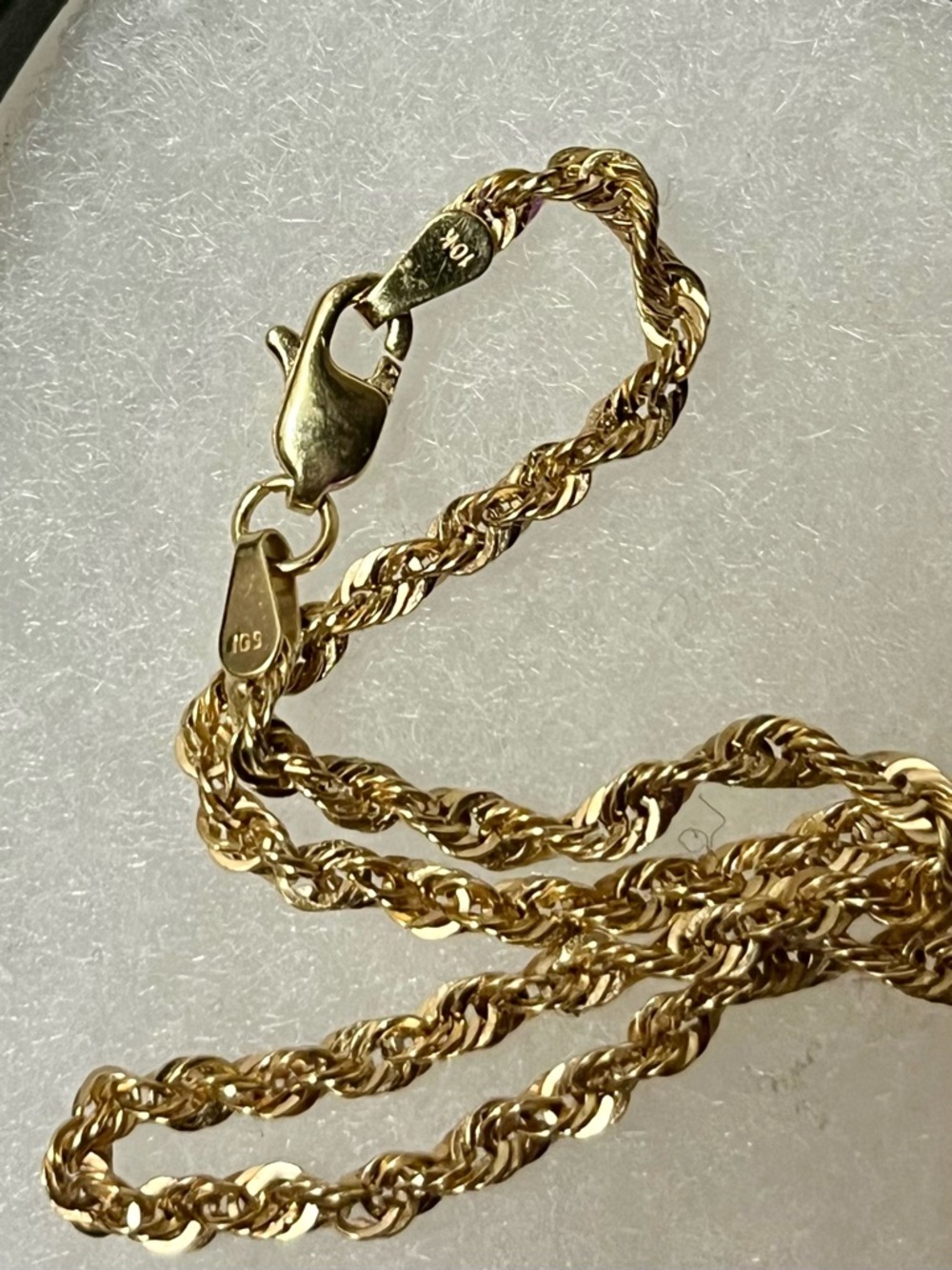 10k Solid Gold Rope Chain & Pendant - Picture 3 of 3